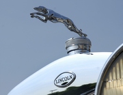LincolnHoodOrnament